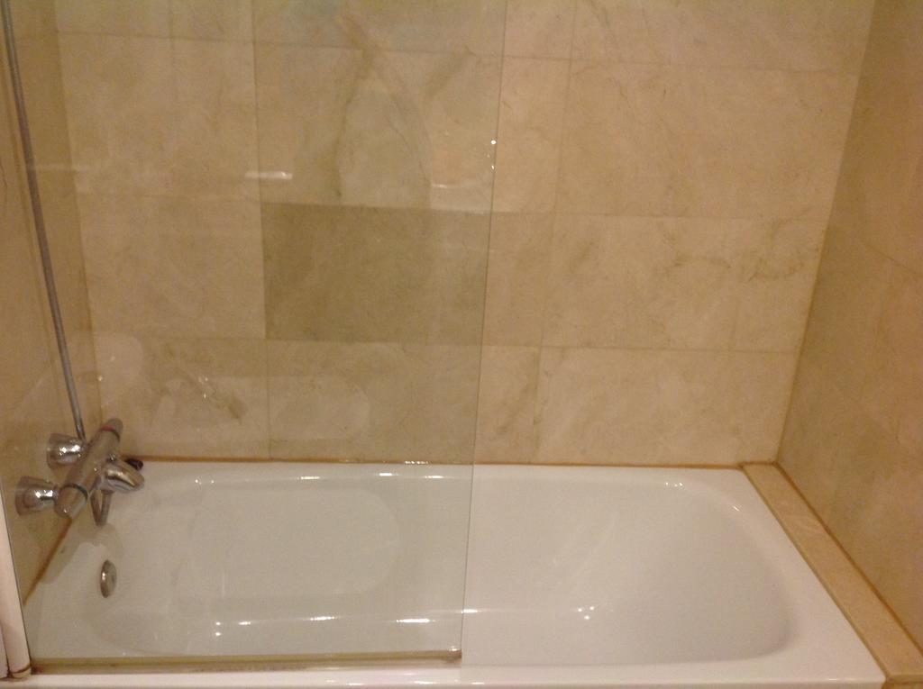Apartment Familiar บาร์เซโลนา ภายนอก รูปภาพ