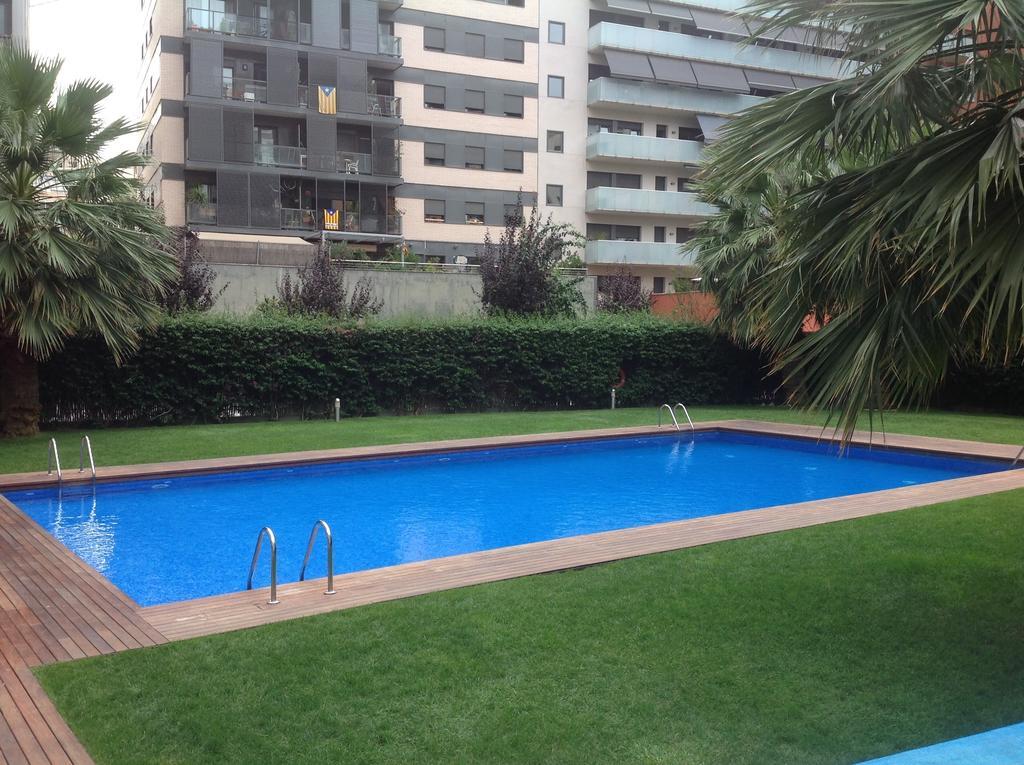 Apartment Familiar บาร์เซโลนา ภายนอก รูปภาพ