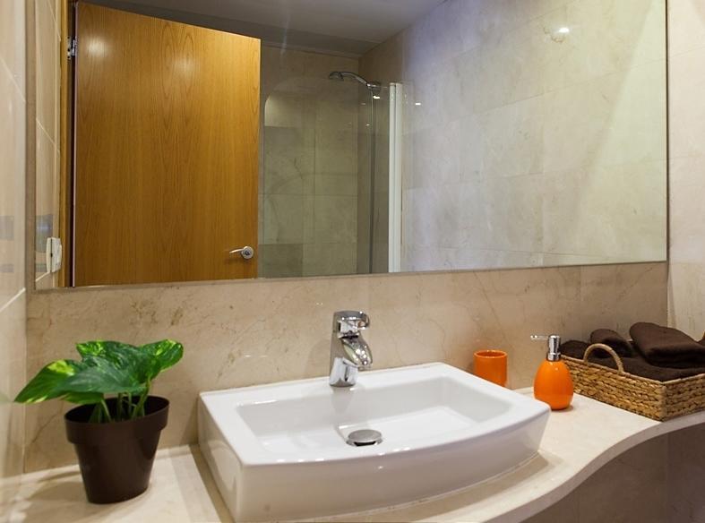 Apartment Familiar บาร์เซโลนา ภายนอก รูปภาพ