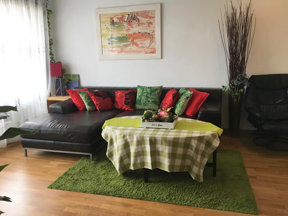 Apartment Familiar บาร์เซโลนา ภายนอก รูปภาพ